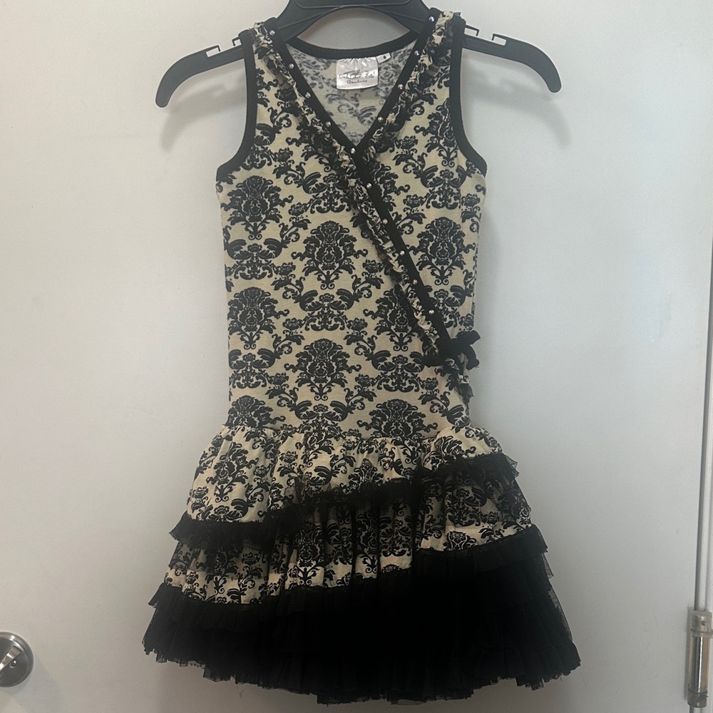 Ooh! La, La! Couture Black and Cream Lace Dress Size 6